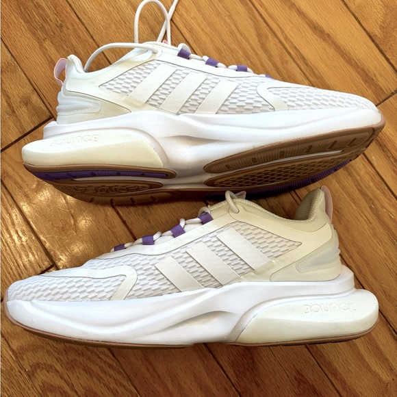 Adidas women size 8 AlphaBounce+ Running shoe. - Picture 4 of 6